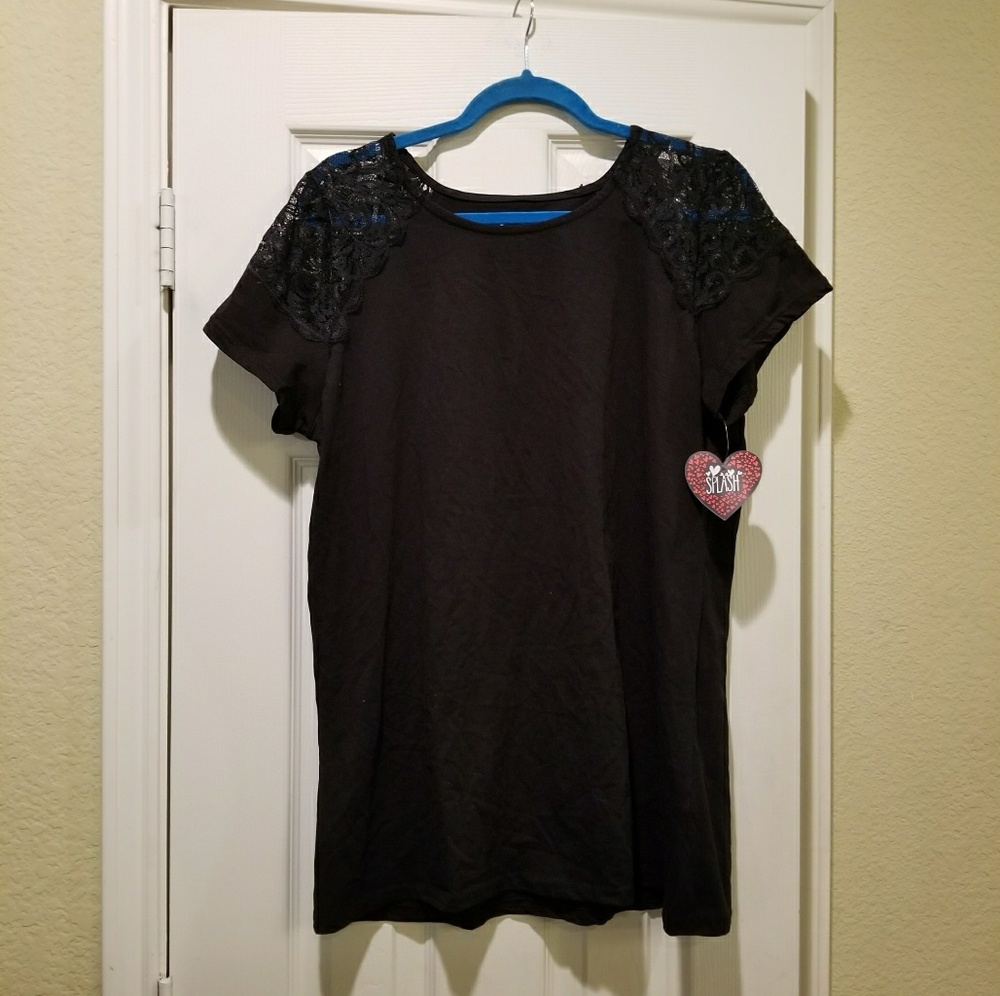 Lace Shoulder Tee